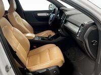 Begagnad Volvo XC40 Momentum 190 HK (139 kW) 2019 Vit SUV