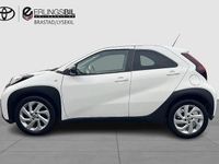 Begagnad Toyota Aygo X Play 72 HK (52 kW) 2022 Vit SUV