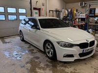 Begagnad BMW 318 143 HK (105 kW) 2013 Kombi