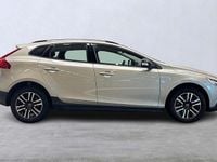 Begagnad Volvo V40 Business Edition 120 HK (88 kW) 2016 Ljusbrun Halvkombi