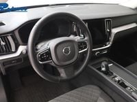 Begagnad Volvo V60 CC Core 250 HK (183 kW) 2024 Onyx svart metallic Kombi