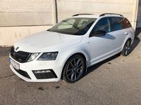 Begagnad Skoda Octavia RS 245 HK (180 kW) 2018 Vit (vitmetallic) Kombi