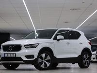 Begagnad Volvo XC40 Momentum 262 HK (192 kW) 2020 Vit SUV
