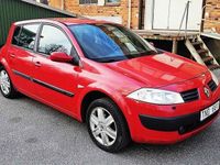 Begagnad Renault Mégane II 98 HK (72 kW) 2002 Mörkröd Halvkombi
