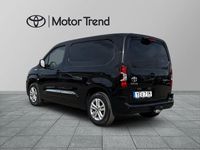 Begagnad Toyota Proace City City 100 kW (136 HK) 2022 Svart Minibuss