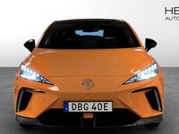 Begagnad MG MG4 EV Luxury 150 kW (204 HK) 2022 Orange Halvkombi