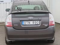 begagnad Toyota Prius 1.5 VVT-i + 3CM CVT Hybrid Automat Navi Keyless