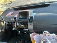 begagnad Toyota Prius 1.5 VVT-i + 3CM CVT Euro 4