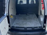 begagnad VW Caddy 1.6 TDI DSG Drag Värmare