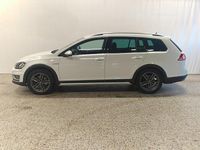Begagnad VW Golf Alltrack 179 HK (131 kW) 2016 Vit Kombi
