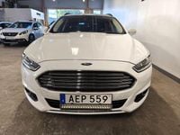 Begagnad Ford Mondeo Trend 160 HK (117 kW) 2016 Vit Kombi