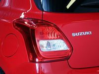 begagnad Suzuki Swift 1.2 CVT V-hjul Lågmil M-värmare 2019, Personbil