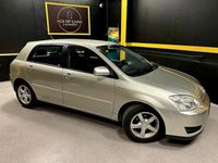 Begagnad Toyota Corolla 110 HK (80 kW) 2005 Silver Halvkombi
