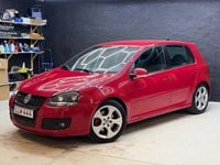 Begagnad VW Golf V GTI 200 HK (147 kW) 2007 Röd Halvkombi