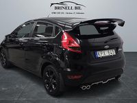 Begagnad Ford Fiesta 83 HK (61 kW) 2012 Svart Halvkombi