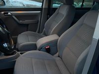 Begagnad VW Touran 140 HK (102 kW) 2007 Minibuss