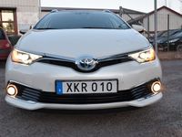 begagnad Toyota Auris Touring Sports Executive Panorama Navi Euro 6