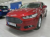 Begagnad Ford Mondeo Titanium 180 HK (132 kW) 2017 Röd Halvkombi