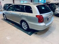 begagnad Toyota Avensis Kombi 1.8 VVT-i 129hk