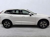Begagnad Volvo XC60 Momentum 200 HK (147 kW) 2020 Vit SUV