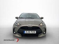 Begagnad Toyota Yaris Active 125 HK (91 kW) 2020 Grön Halvkombi