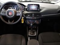 begagnad Fiat Tipo 1.6 Lounge Navi P-Sensor Bak Farthållare