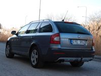 begagnad Skoda Octavia Scout 2.0 TDI 4x4 Euro 5 DRAGKROK DSG 140hk