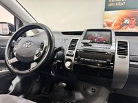Begagnad Toyota Prius 112 HK (82 kW) 2005 Svart Halvkombi