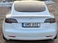 Begagnad Tesla Model 3 Long Range AWD 323 kW (440 HK) 2020 Pearl white Sedan