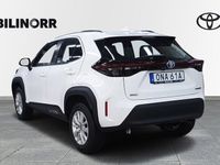 begagnad Toyota Yaris Cross 1,5 HYBRID ACTIVE P-sensorer 2024, Halvkombi