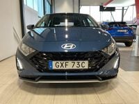 Begagnad Hyundai i20 Essential 101 HK (74 kW) 2024 Blåmetallic Halvkombi