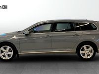 Begagnad VW Passat 200 HK (147 kW) 2022 Moonstone grey Kombi