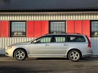 Begagnad Volvo V70 Kinetic 163 HK (119 kW) 2010 Grå Kombi