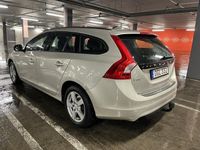 begagnad Volvo V60 D3 Kinetic Euro 6