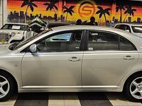 begagnad Toyota Avensis Liftback 2.0 D-4 VVT-i 2006, Halvkombi