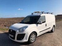 Begagnad Fiat Doblò 90 HK (66 kW) 2014 Vit Minibuss
