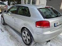 Begagnad Audi A3 200 HK (147 kW) 2006 Halvkombi