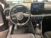 begagnad Toyota Yaris 1,5 Style Bi-Tone JBL Hybrid CVT Euro 6