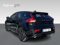 Begagnad Volvo V40 Kinetic 152 HK (111 kW) 2017 Svart Halvkombi