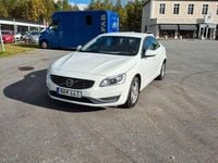 Begagnad Volvo S60 Momentum 190 HK (139 kW) 2016 Vit Sedan