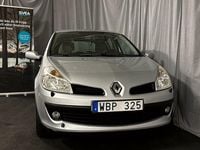 Begagnad Renault Clio R.S. R.S. 75 HK (55 kW) 2008 Silver Halvkombi