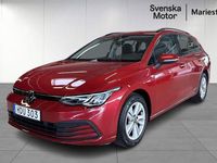 Begagnad VW Golf VIII 132 HK (97 kW) 2022 Mörkröd Kombi