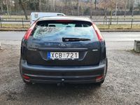 begagnad Ford Focus 1.8 5d Dragkrok 2006, Halvkombi