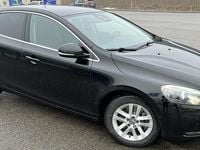 Begagnad Volvo V40 Momentum 150 HK (110 kW) 2013 Svart 019