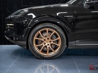 begagnad Porsche Cayenne E-Hybrid Coupé Facelift Pano BOSE Drag 2024, SUV
