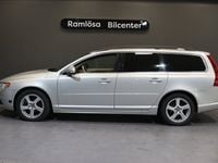 Begagnad Volvo V70 Momentum 146 HK (107 kW) 2010 Ljusgrå Kombi