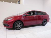 Begagnad Toyota Auris Touring Sports 2017 Röd Kombi