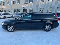 begagnad Volvo V70 D4 AWD Geartronic Momentum BT Värmare Drag 19” SoV