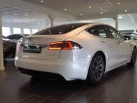 Begagnad Tesla Model S Long Range AWD 397 kW (541 HK) 2020 Vit Halvkombi