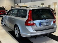 begagnad Volvo V70 T4 Momentum, R-Design 180hk Dragkrok